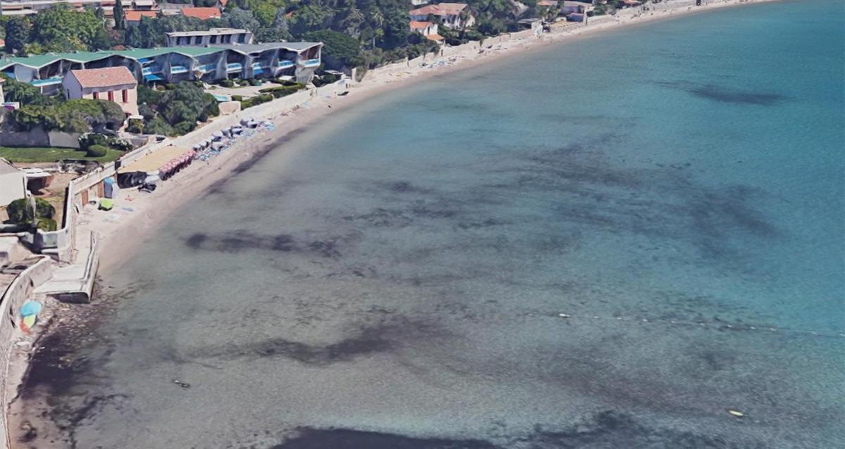 "L'Hippocampe", Climatise, 60 M2 , 2 Chambres, Tres Calme, Plage Des Sablettes Et Commerces A 3 Minutes A Pied, Wifi, Parking Gratuit, Lit King Size La Seyne-sur-Mer Luaran gambar